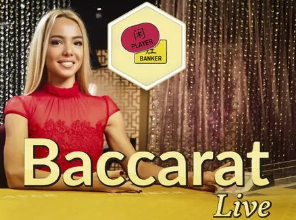 重视！老佛爷在伯纳乌球员通道入口处等候并迎接鼓励皇马球员